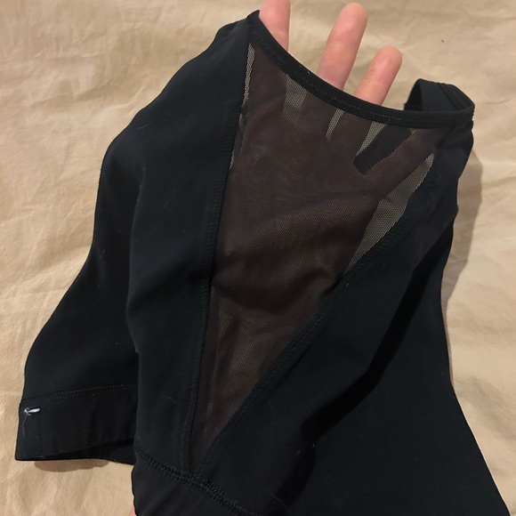 🕶️Kit and Ace Sexy Mesh Sports bra 👟 - Picture 4 of 5